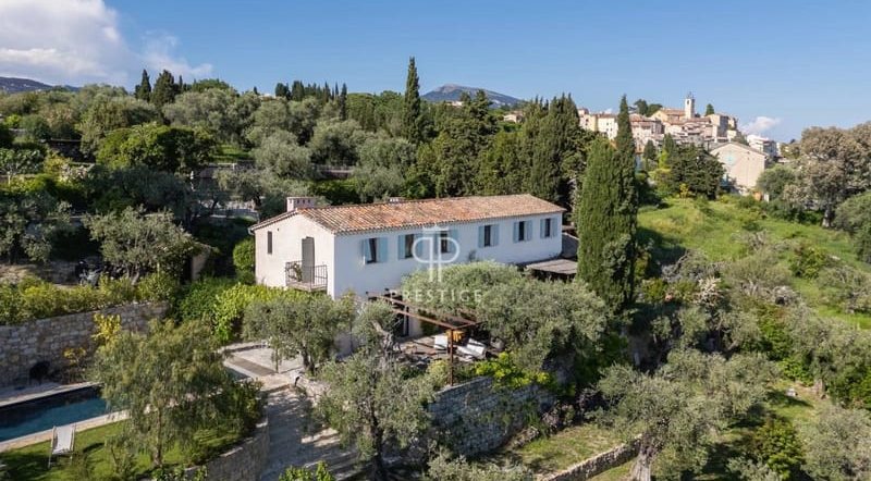 Maison à vendre à Châteauneuf-Grasse