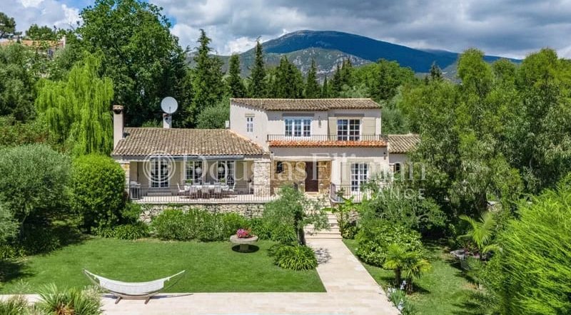 Maison à vendre à Roquefort-les-Pins