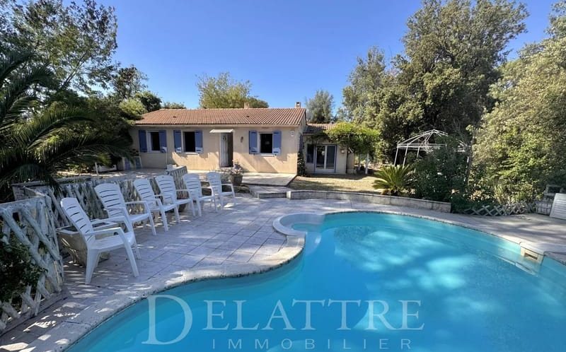 Maison à vendre à Roquefort-les-Pins