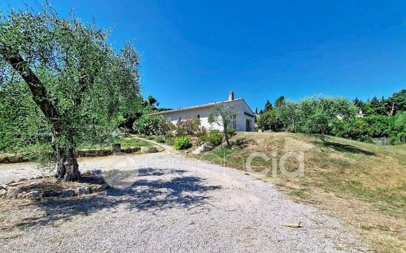 Maison à vendre à Châteauneuf-Grasse