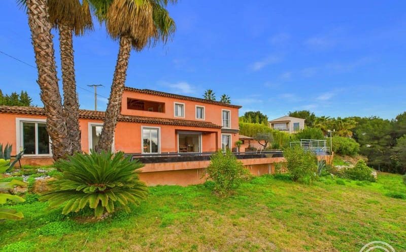 Maison à vendre à Cagnes-sur-Mer