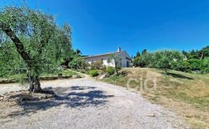 Maison à vendre à Châteauneuf-Grasse