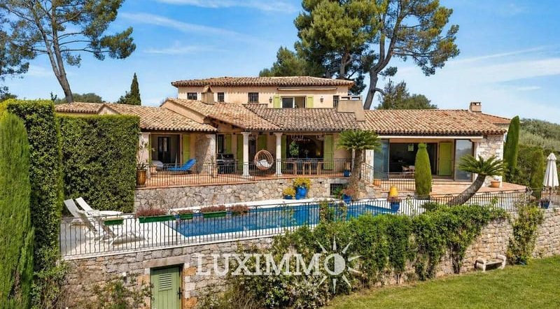Maison à vendre à La Roquette-sur-Siagne