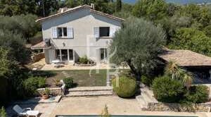 Maison à vendre à Valbonne