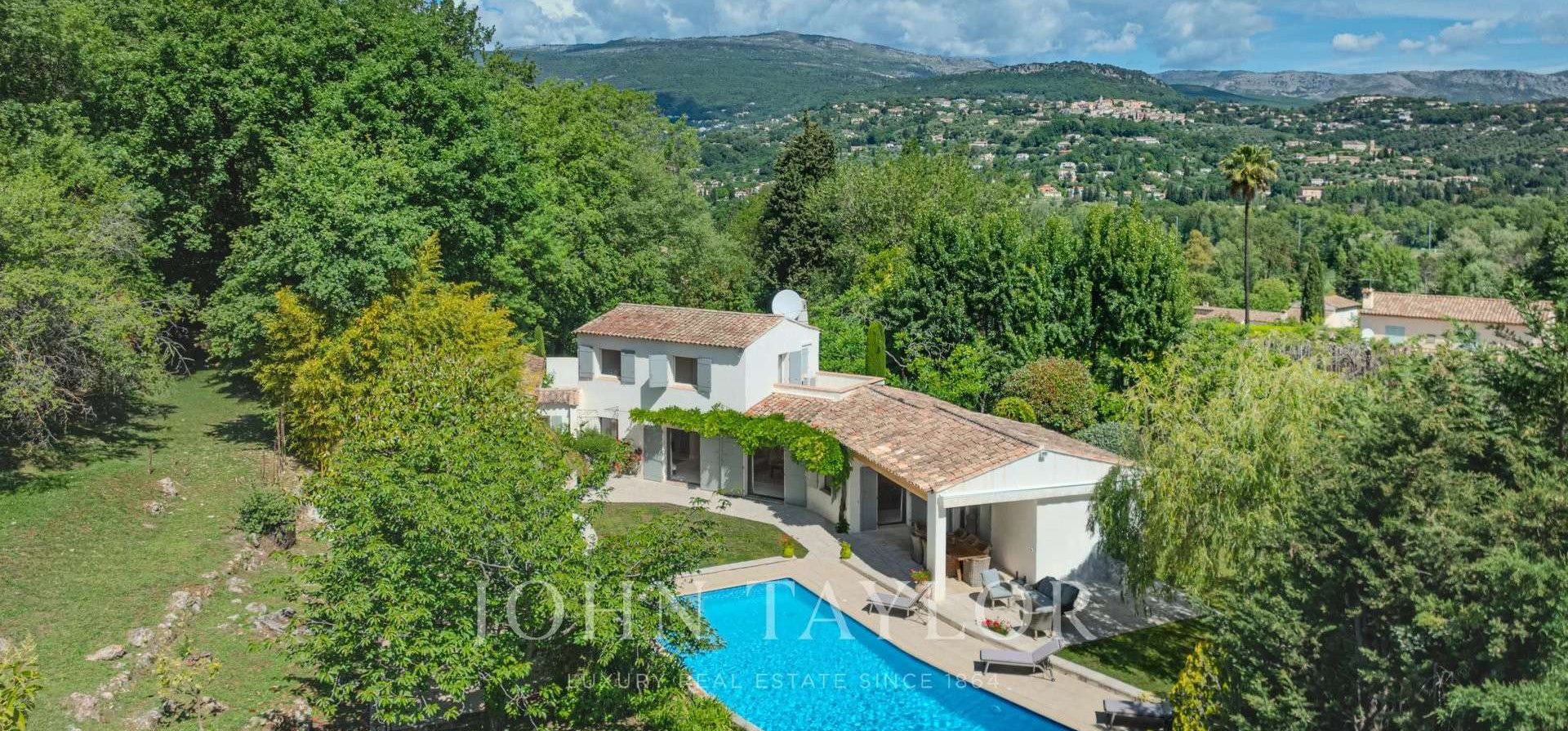 Maison à vendre à Châteauneuf-Grasse