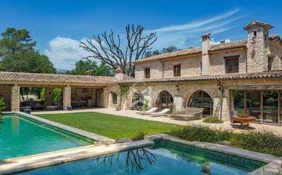 Maison à vendre à Roquefort-les-Pins